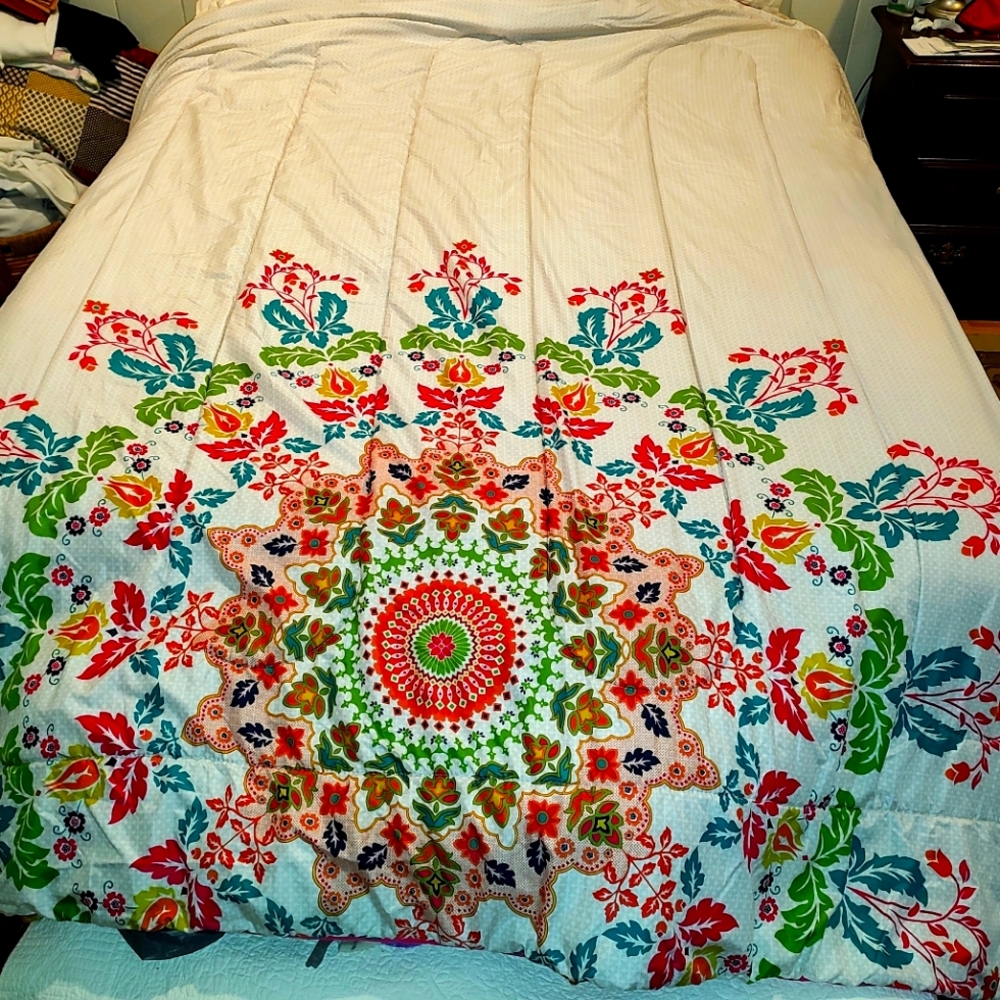 Queen comforter